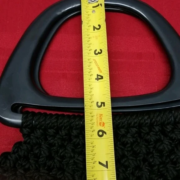 Vintage 70s Boho Handmade Macrame Crochet Purse D-Hoop Handles Lined w/ Pockets - Picture 12 of 12